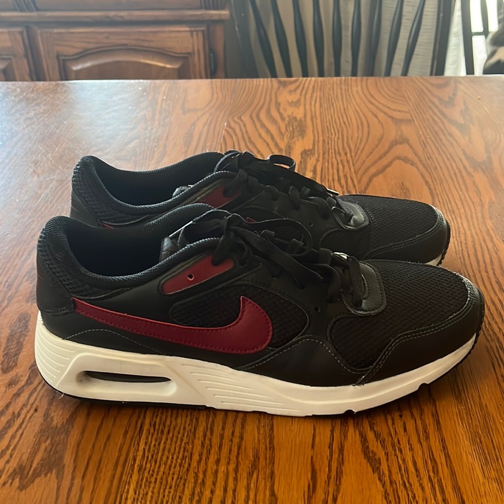 Nike Air   mens size 11